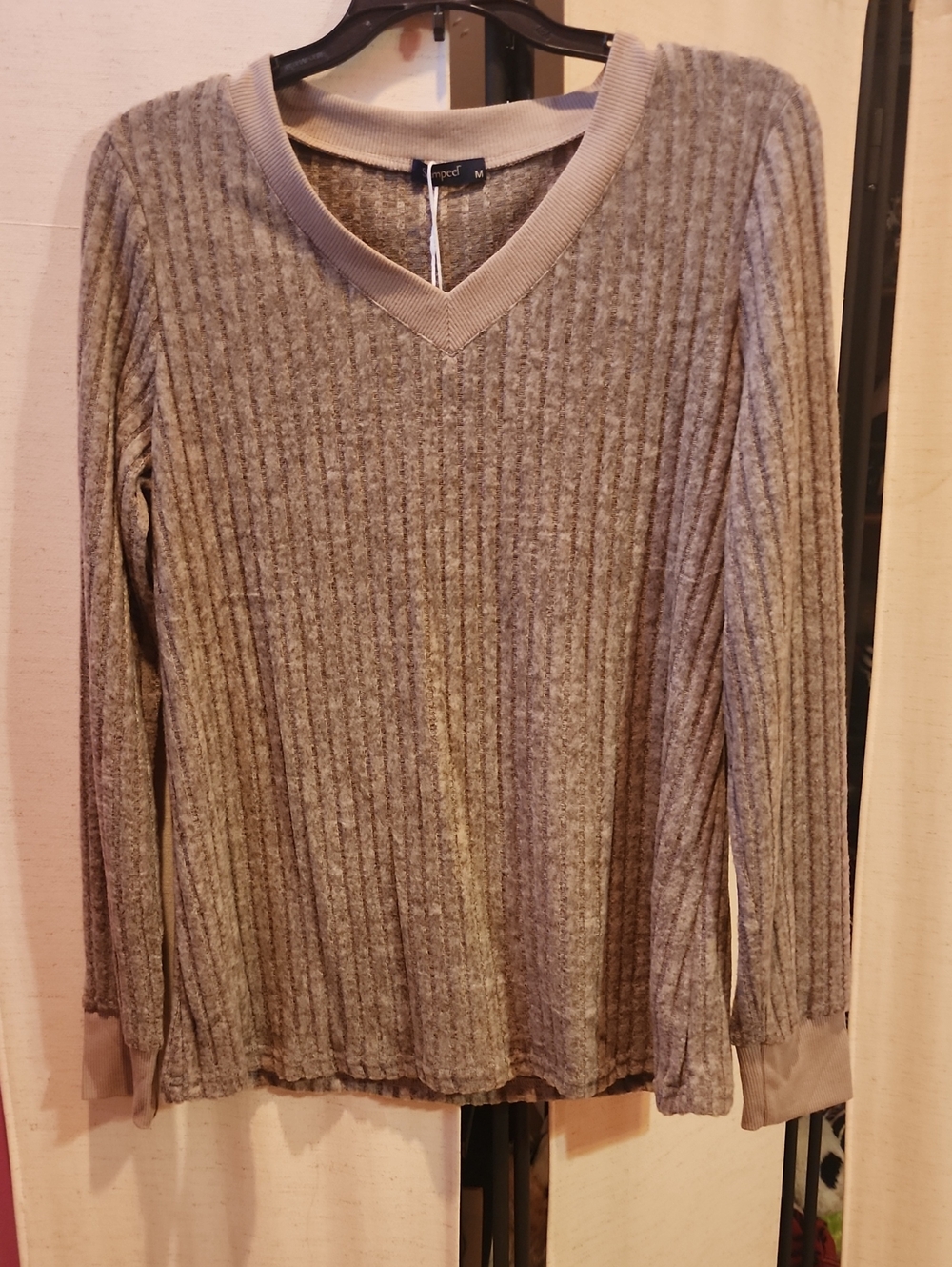 Ribbed V-Neck Long Sleeve Sweater - Gray